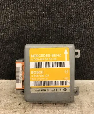 Mercedes-Benz Sprinter W901 W902 W903 W904 Airbag control unit/module 0004460042 0285001124
