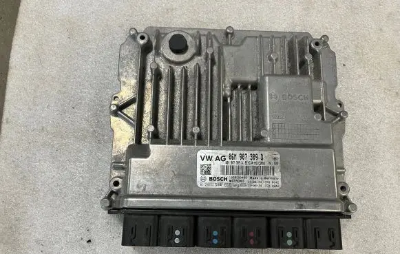 Audi Q5 SQ5 Engine control unit/module 06M907309 06M907309D