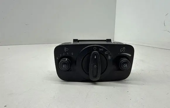 Ford Fiesta Light switch 10099369