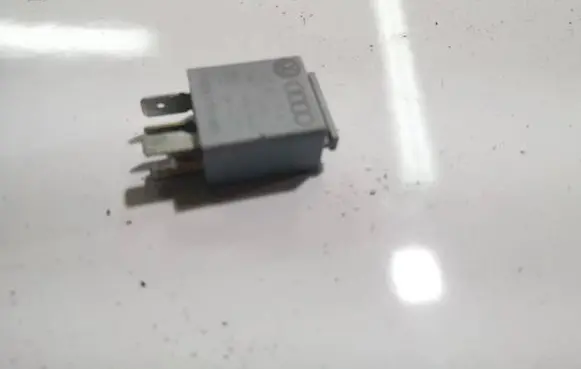 Volkswagen PASSAT CC Other relay 1K0951253