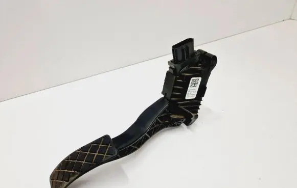 Skoda Octavia Mk3 (5E) Accelerator throttle pedal 5Q1721503F 6PV01062100