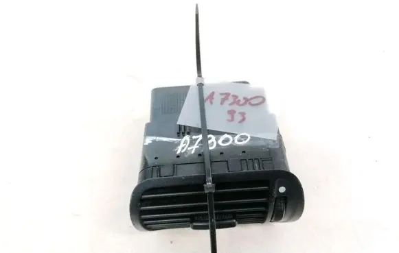 Audi A3 S3 8L Dash center air vent grill 8L0820901
