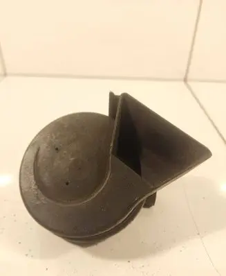 Audi A4 S4 B7 8E 8H Horn signal 8E0951223A