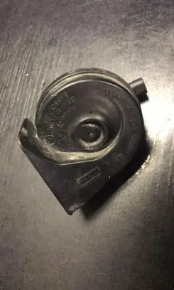 BMW 1 E81 E87 Horn signal E30055306