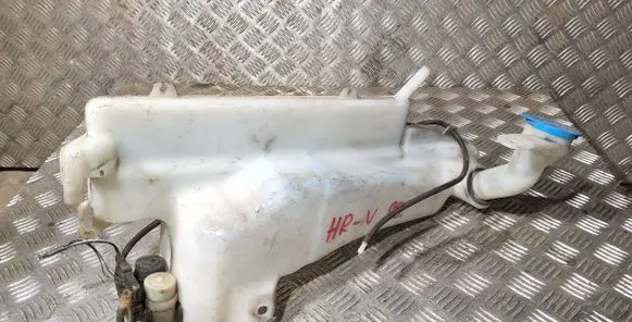 Honda HR-V Windshield washer fluid reservoir/tank