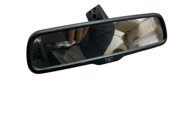 Rear view mirror (interior)