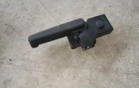 Buick Encore I Engine bonnet (hood) release handle