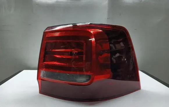 Volkswagen Sharan Rear/tail lights 7N0945208