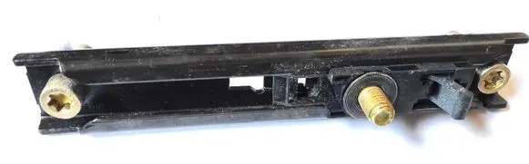 Land Rover Range Rover L322 Seat belt adjustment rail 7072694
