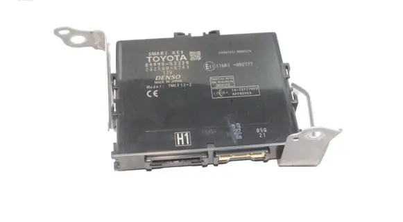 Lexus IS III XE30 Keyless (KESSY) go control unit/module 8999053320