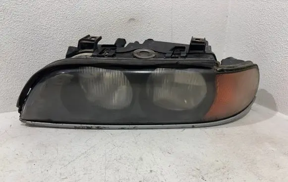BMW 5 E39 Headlight/headlamp 152139