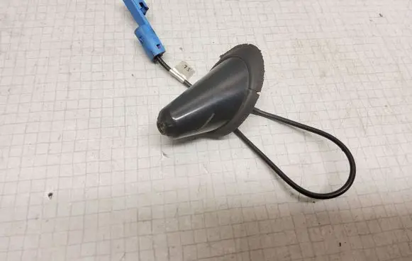 Opel Vectra C Radio antenna 