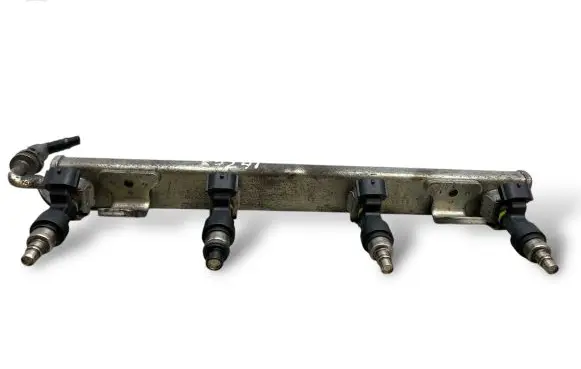 Renault Laguna III Fuel main line pipe
