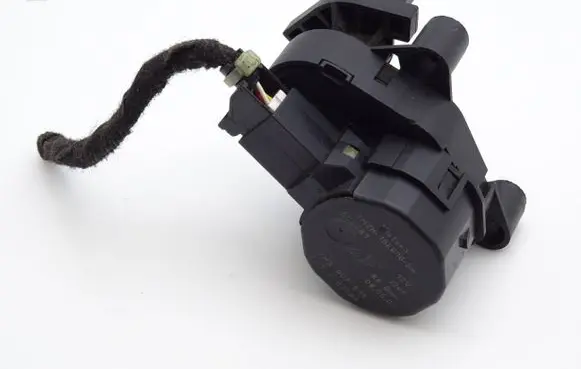 Ford Galaxy Air flap motor/actuator 7M3907511 YM2H19E616SA