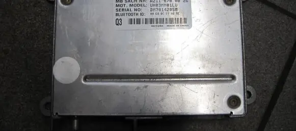Mercedes-Benz CLS C219 Bluetooth control unit module A2118700026