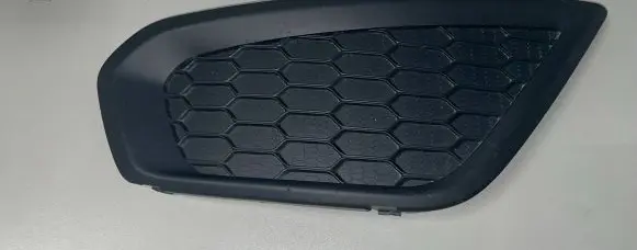 Volvo C30 Front fog light trim/grill 31298169 BP8BB