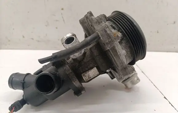 Mercedes-Benz GLA W156 X156 Water pump