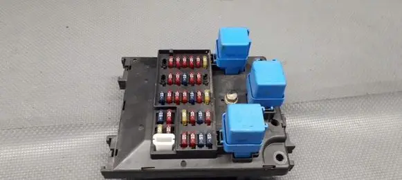 Nissan Micra Fuse box set