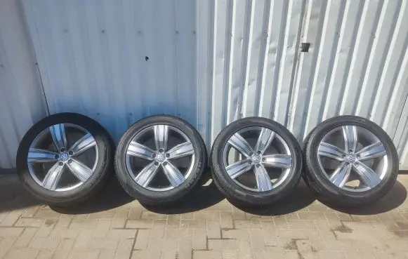 Volkswagen Tiguan Allspace R19 alloy rim 5NN601025C
