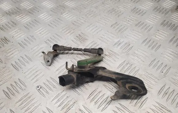 Audi A7 S7 4G Rear air suspension level height sensor 4H0907503