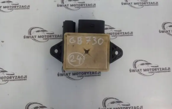 Mercedes-Benz Vito Viano W639 Glow plug pre-heat relay A6429002700 0522140209