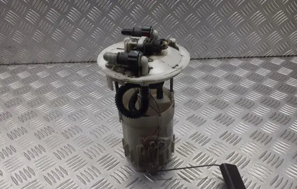 Renault Laguna II Mechanical fuel pump 