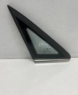 Hyundai i30 Front triangle window/glass 87820A5510