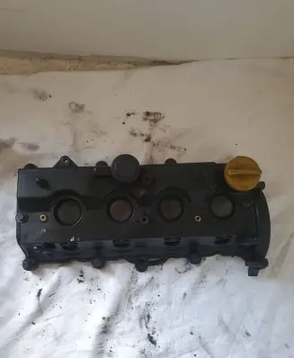 Opel Astra J Rocker cam cover 8980011422 01253