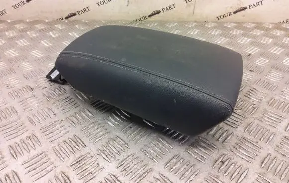 KIA Niro Armrest