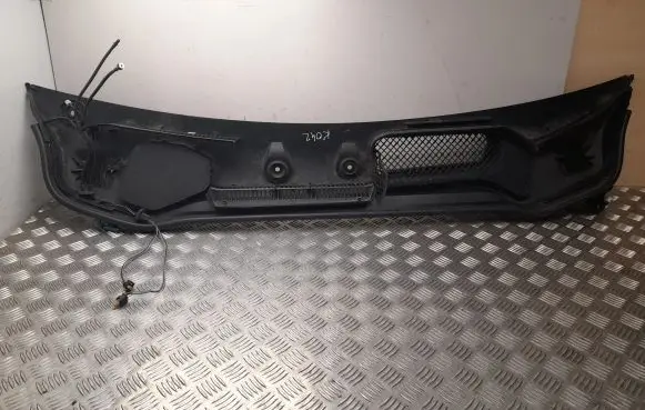 BMW iX1 Wiper trim 7954666