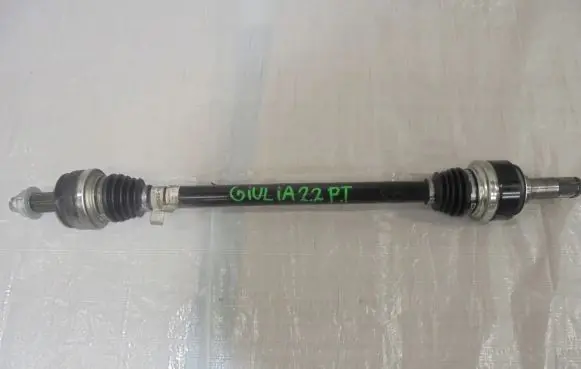 Alfa Romeo Giulia Rear driveshaft