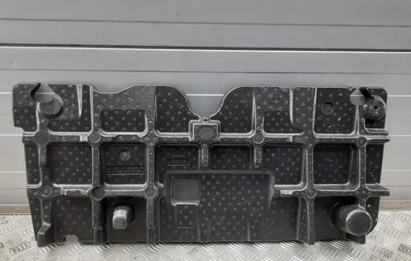 Mercedes-Benz GL X166 Other trunk/boot trim element A1668990196