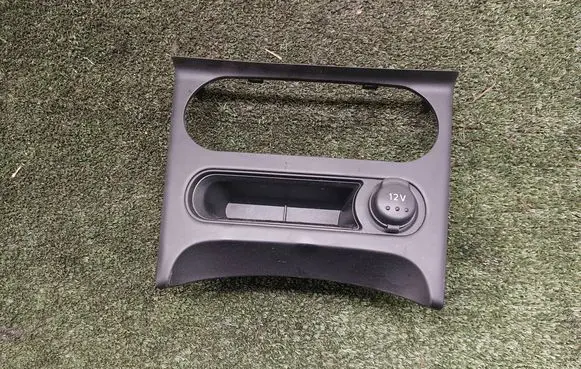 Nissan Qashqai Cigarette lighter trim 27570BR00A P10450A77500