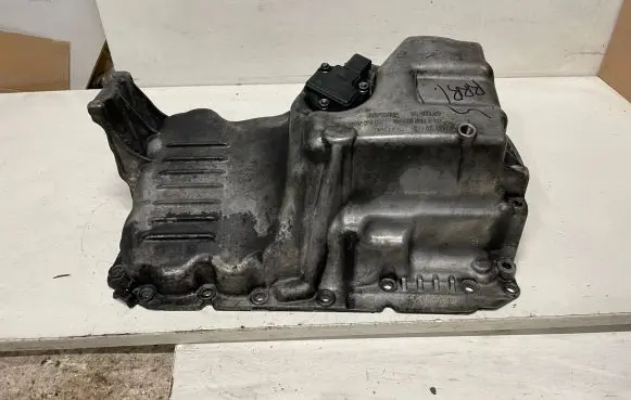 BMW 5 E60 E61 Oil sump 7803071