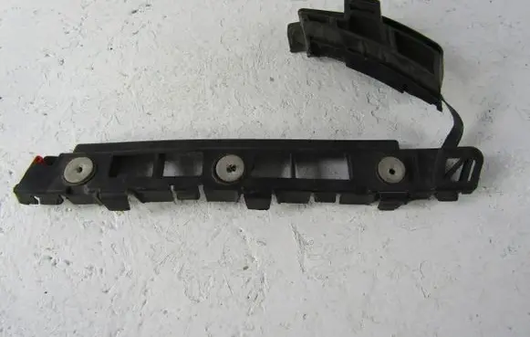 Opel Meriva B Rear bumper mounting bracket 13268252 475498858
