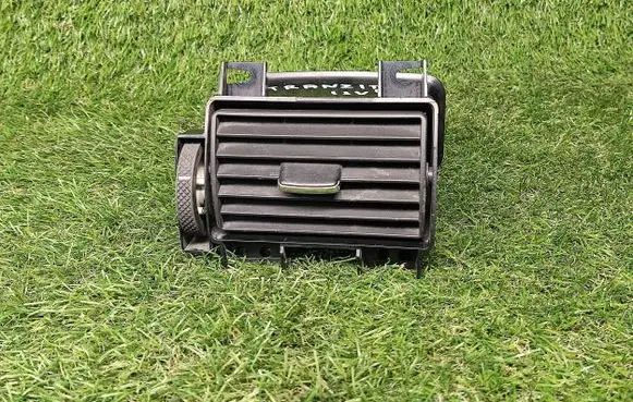Ford Transit Dashboard side air vent grill/cover trim 8C1119C682AA