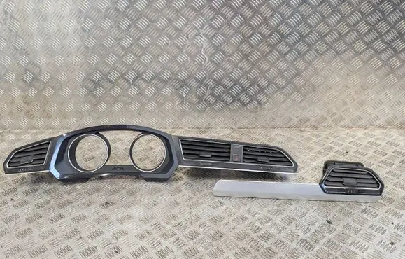 Volkswagen Tiguan Dashboard trim 5NB857059 5NB858418