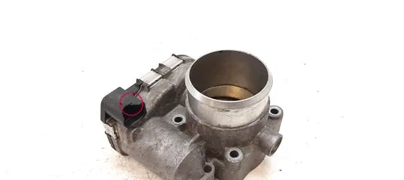 Audi A4 S4 B6 8E 8H Throttle valve 06B133062M