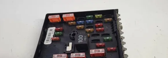 Volkswagen PASSAT B6 Fuse box set 3C0937125 63592777