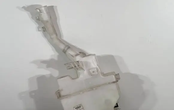KIA Sportage Windshield washer fluid reservoir/tank 98610R2100