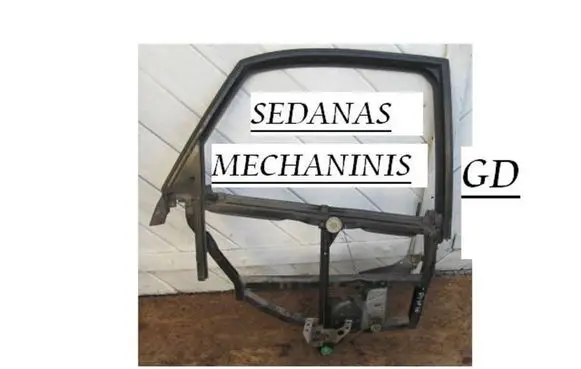 Rear door manual window regulator