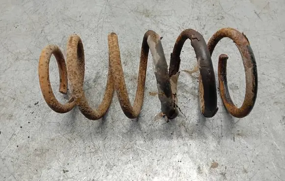 Renault Espace III Rear coil spring