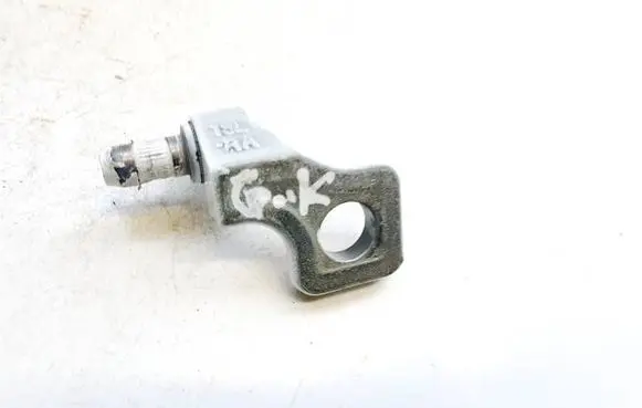 Mercedes-Benz EQB Rear door lower hinge