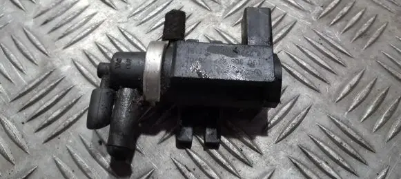 Audi A3 S3 8L Turbo solenoid valve 1j0906627