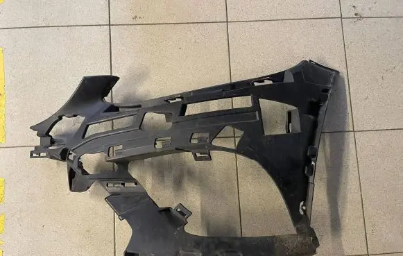 Mercedes-Benz C W205 Front bumper mounting bracket A2058851901