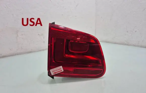 Volkswagen Tiguan Tailgate rear/tail lights 