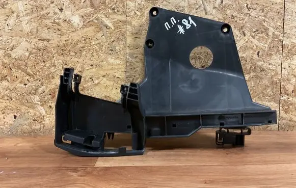 Volvo V70 Front door exterior handle/bracket 30661073