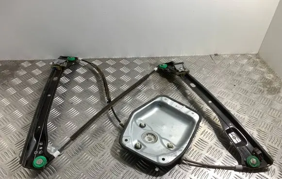 Volkswagen Golf VI Front window lifting mechanism without motor 1K5837462B