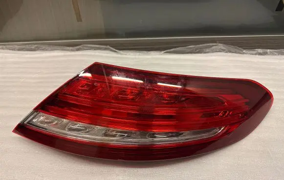 Mercedes-Benz C W205 Rear/tail lights A2059066400 00119989 2SD011786