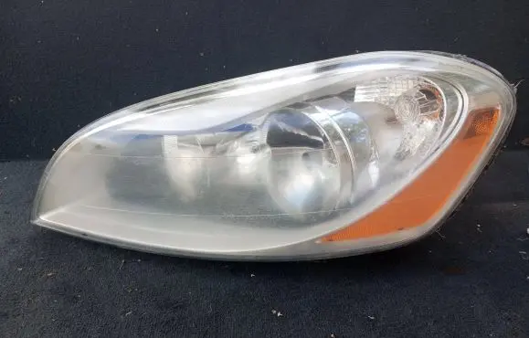 Volvo XC60 Headlight/headlamp 30763145